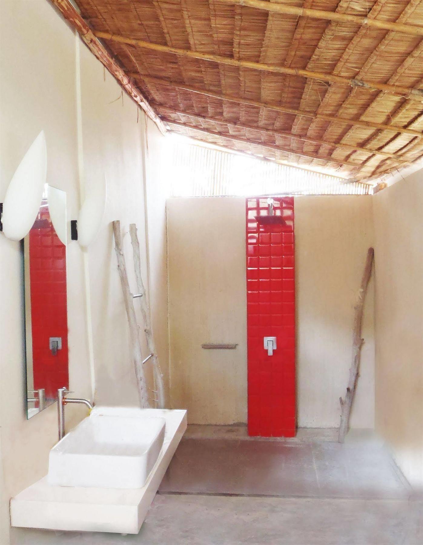 Red Z The Ocean Hotel Puk Tian Exterior foto